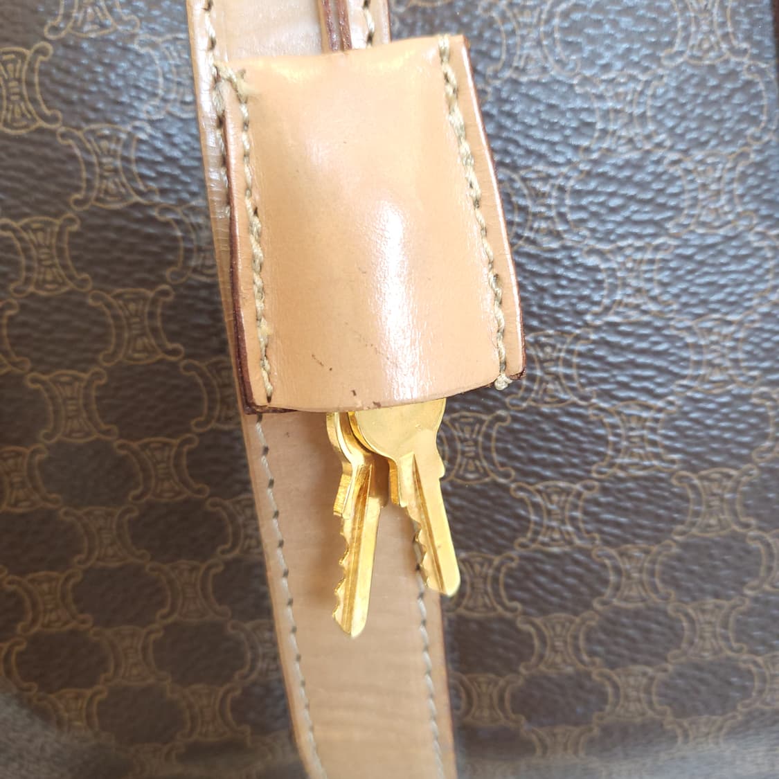 셀린느 마카담 보스턴백 여행가방 상품이미지6