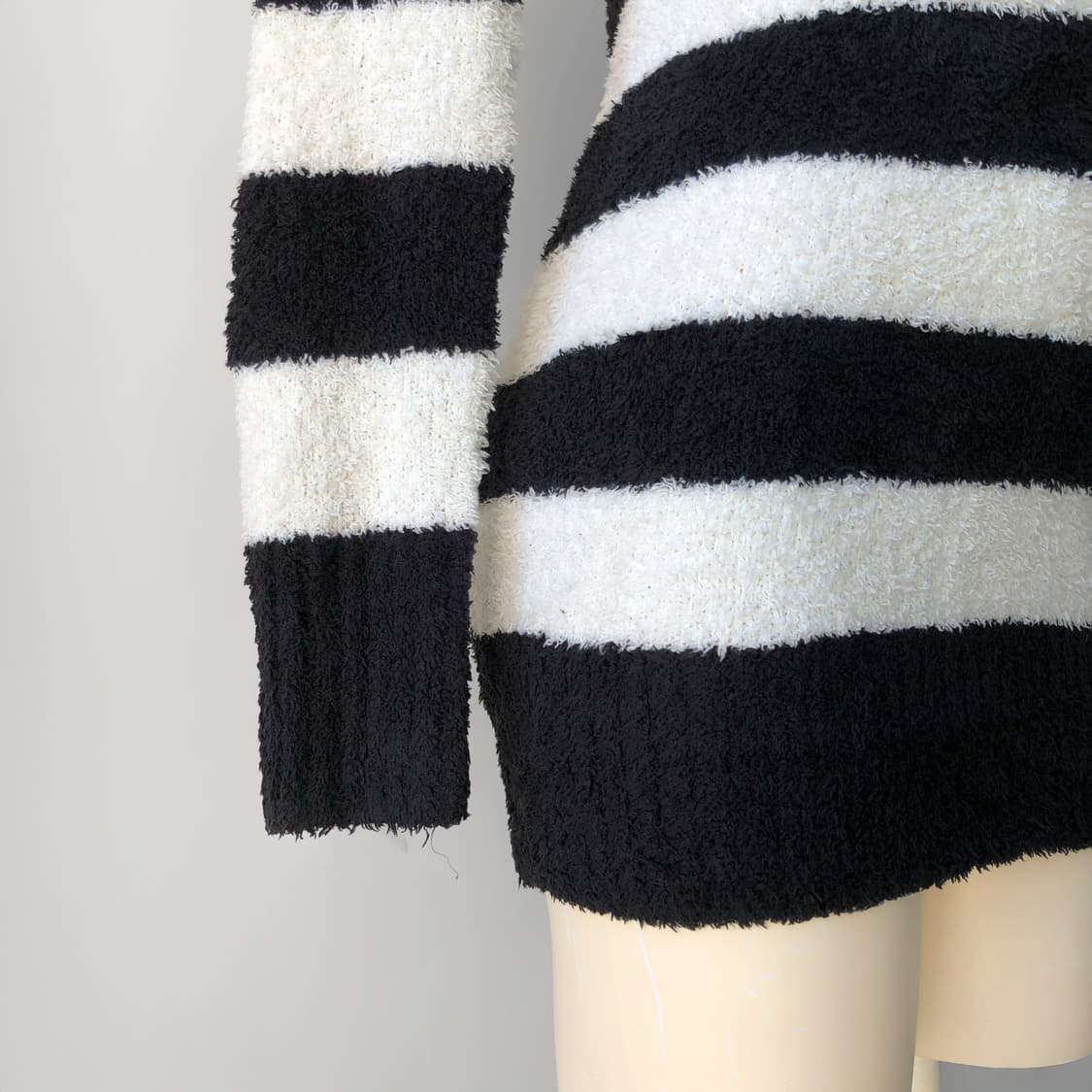 블랙 스트라이프 소프트 니트 원피스 상품이미지2