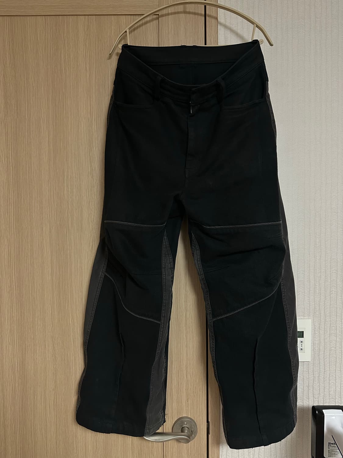 (XS) xlim ep6.04 trousers black 엑슬림 트라우저 상품이미지1