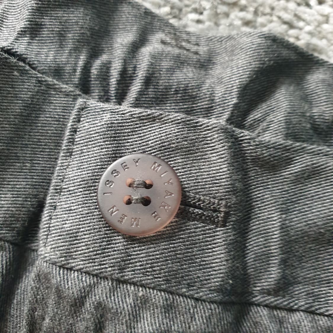 ISSEY MIYAKE MEN 플리츠 팬츠 상품이미지4