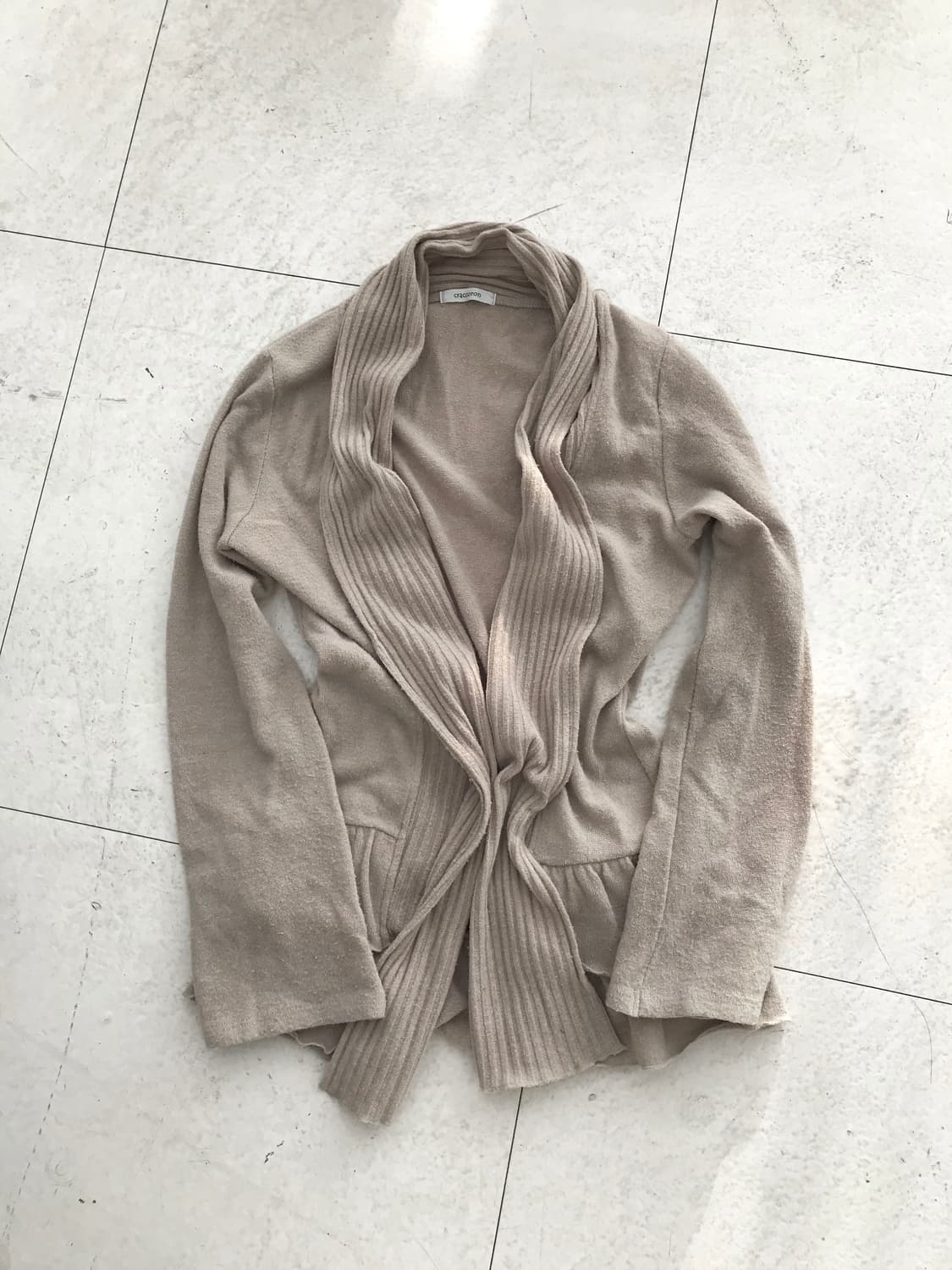 베이지 백프릴 오픈 가디건 상품이미지1