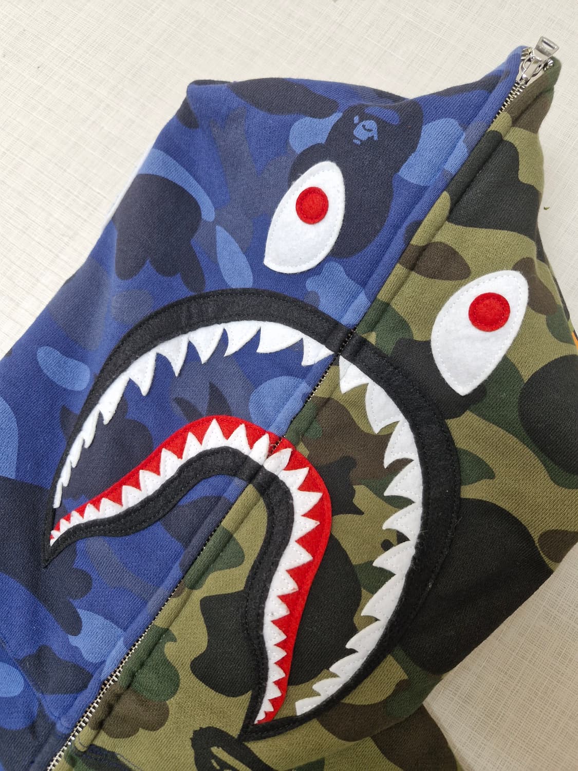 베이프 반반 카모 후드집업 L 상품이미지5