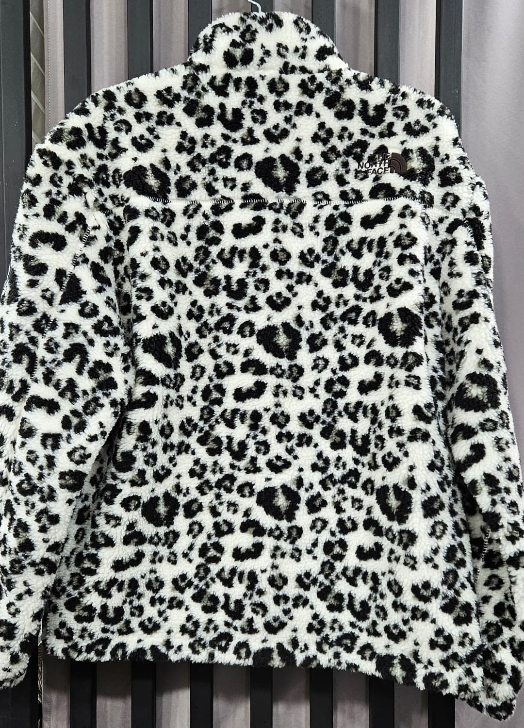 (남녀공용)노스페이스 화이트 라벨 노벨티 리모 플리스 자켓 크림 XL 상품이미지4