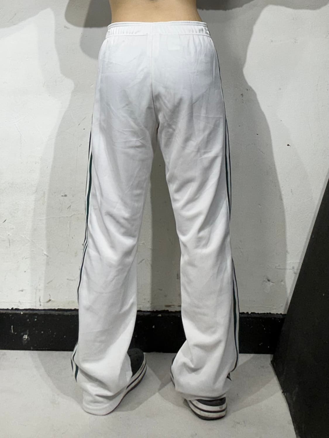 아디다스 화이트 그린 삼선 와이드 추리닝 바지 트레이닝 팬츠 S 상품이미지3