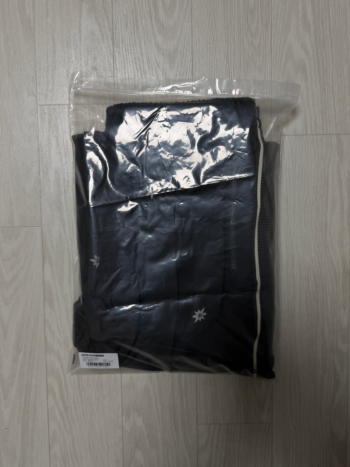 (새상품) 썬러브 - Twinkle Track Pants 상품이미지4