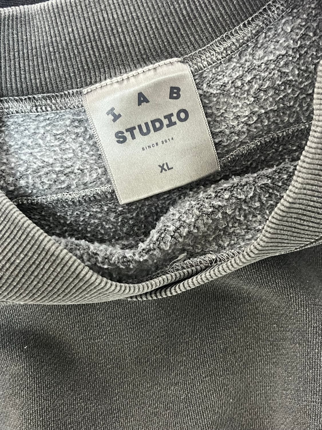 (셋업가격) 아이앱 스튜디오 차콜 맨투맨, 스웨트 팬츠 상품이미지5