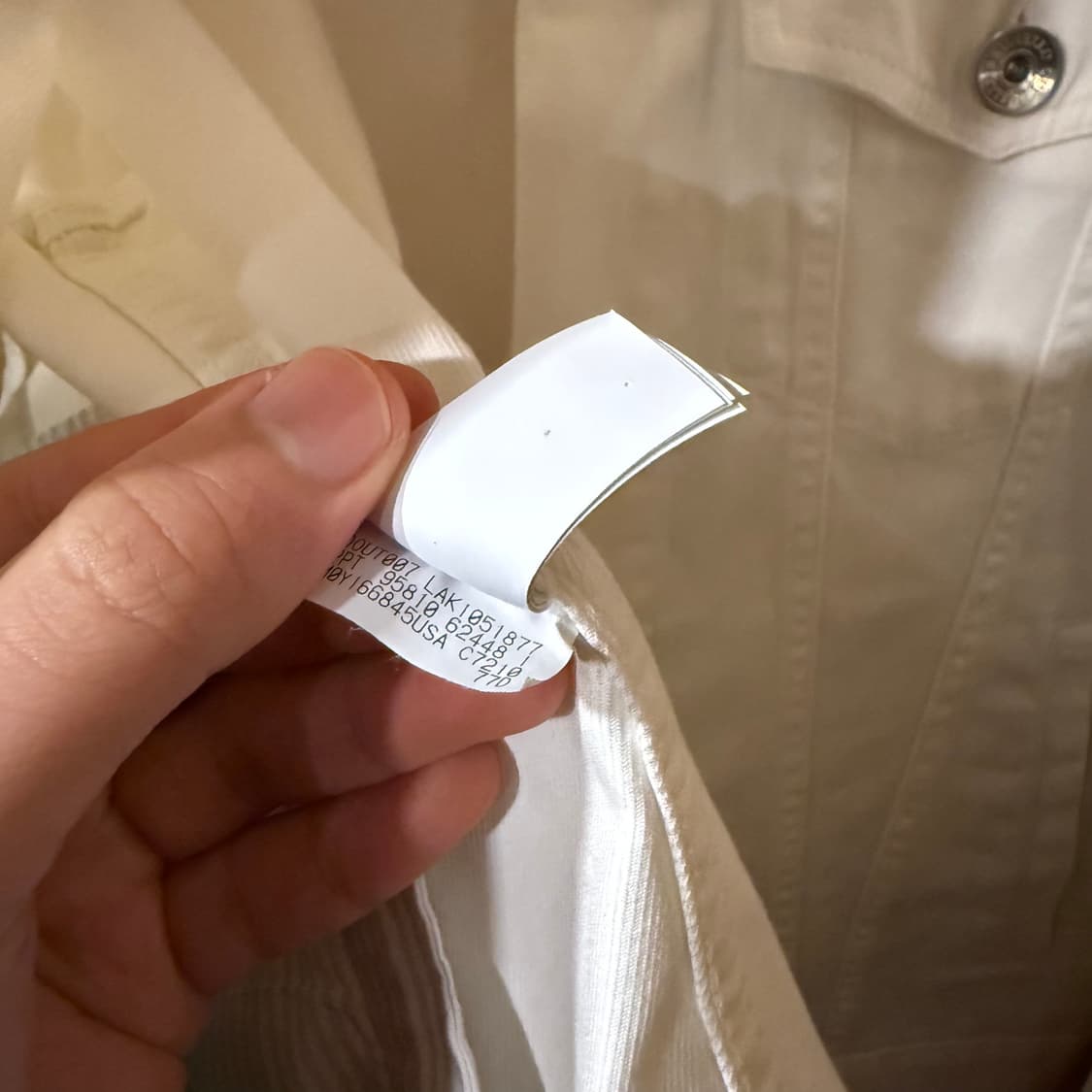 브루넬로 쿠치넬리 데님 트러커 자켓 판매 합니다. 상품이미지7