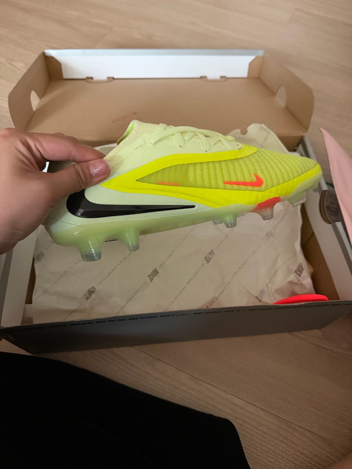 나이키 팬텀 6 로우 엘리트 천연잔디 축구화(새상품) 상품이미지2