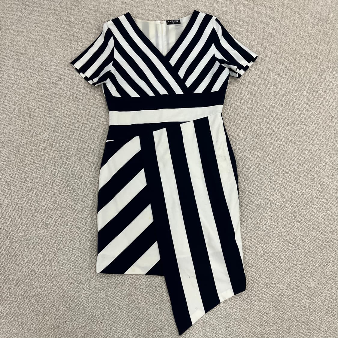 L 고급 언발 스트라이프 반팔 원피스 0123M 상품이미지1