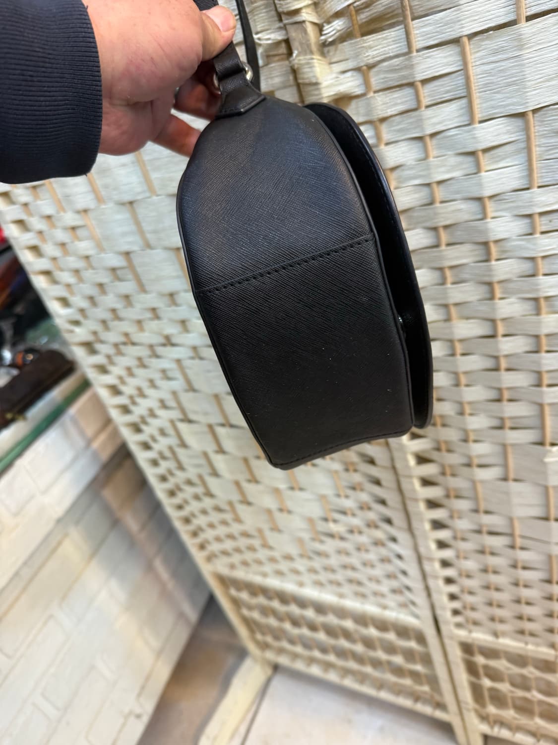 정품 비비안웨스트우드 크로스백 팝니다 상품이미지6