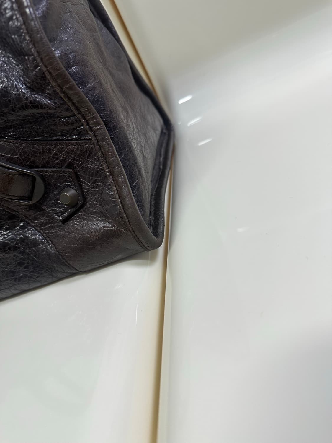 ❌거래중 [A 정품] 발렌시아가 시티 모터백 라지 브라운 상품이미지4