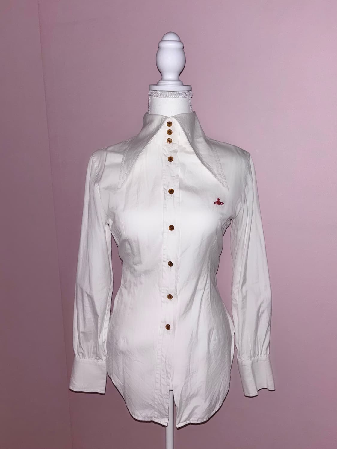 비비안웨스트우드 레드라벨 롱카라 하이넥 셔츠 화이트 클래식 상품이미지2