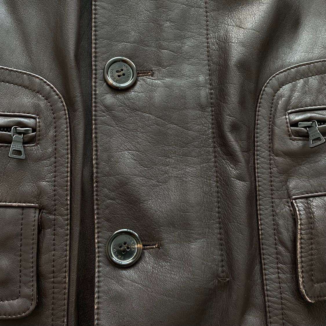 [50] 프라다 스탠카라 레더 카코트 브라운 상품이미지6