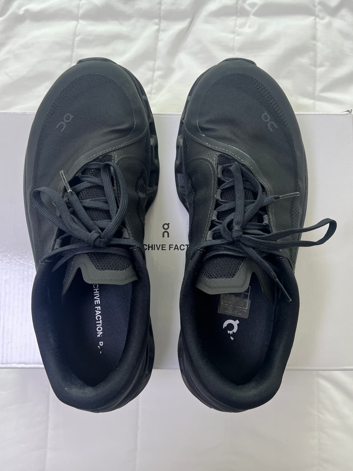 [270]파프x온러닝 클라우드몬스터 블랙 상품이미지1