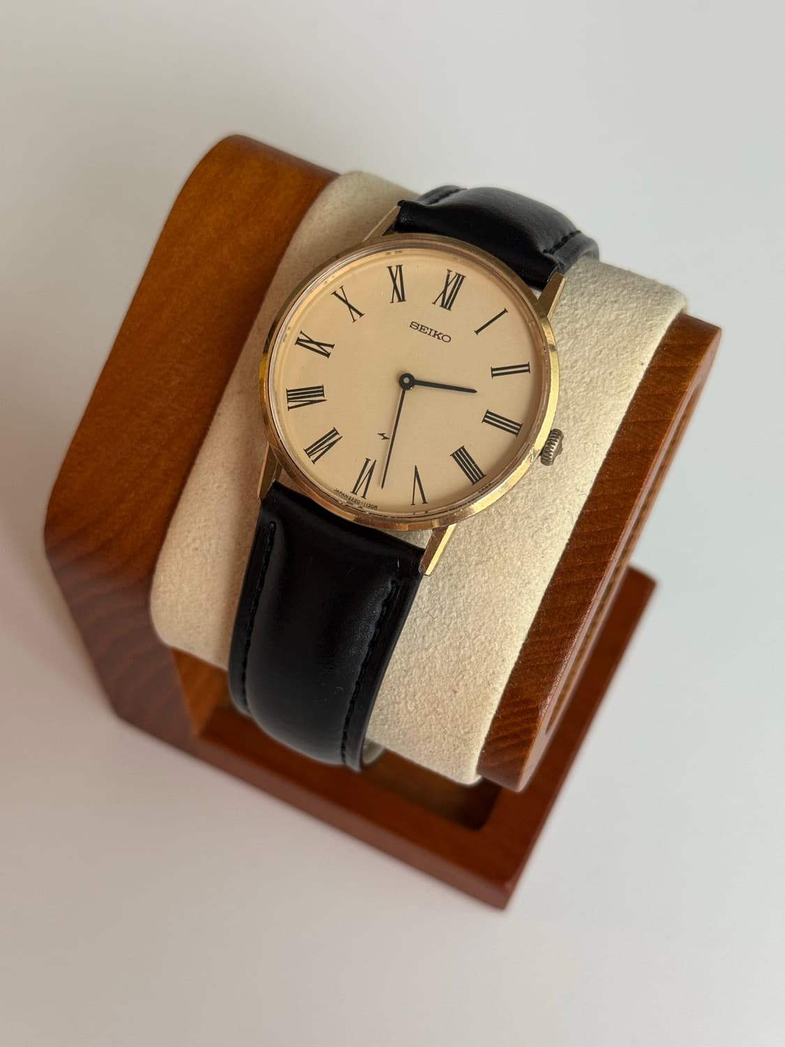 세이코 Seiko 샤리오 쿼츠 골드 상품이미지1