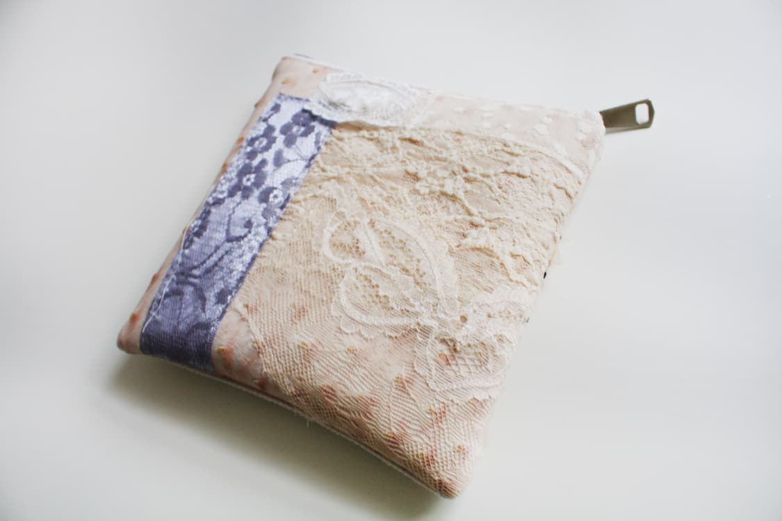 Blooming Heart Pouch 상품이미지4