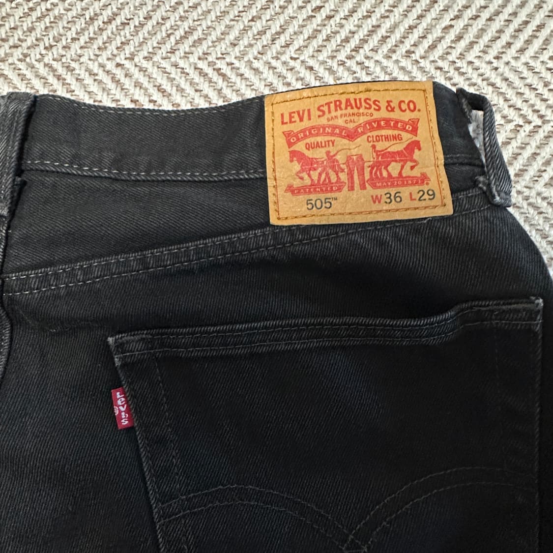 LEVI'S 505 black jeans 상품이미지3