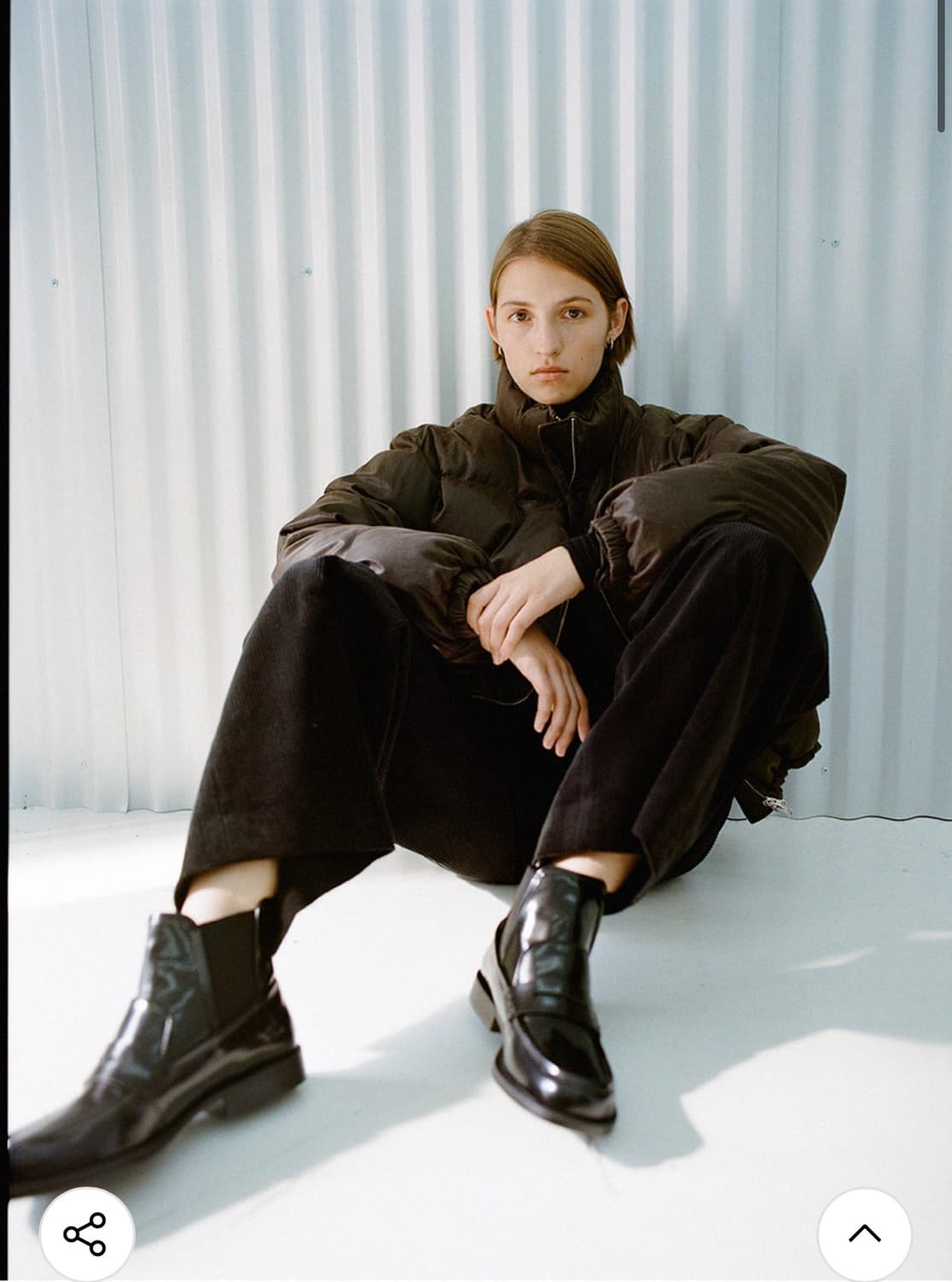 LE 르 브라운 크랙 페이크 레더 하이넥 다운 패딩 점퍼 F 상품이미지2