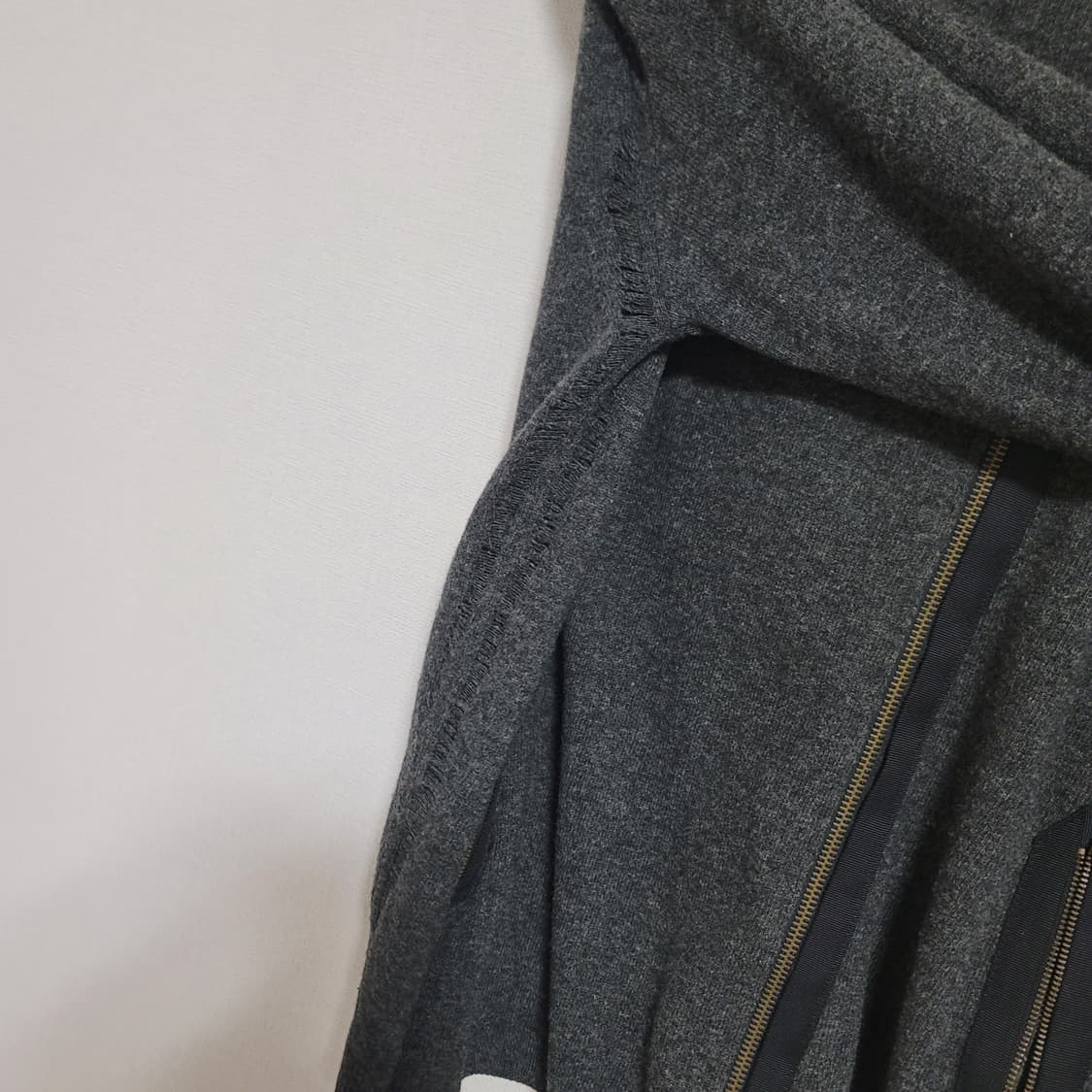 마쥬 maje 니트집업 가디건 울100% (55-66) 상태최상 상품이미지3