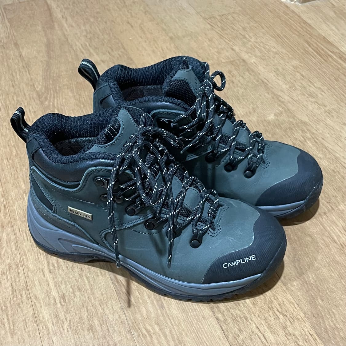 캠프라인 고어텍스 등산화 230 상품이미지1
