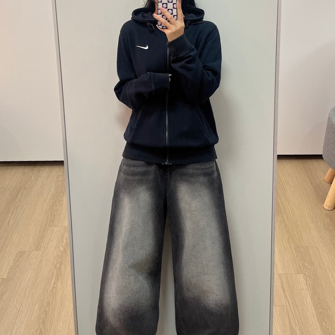 나이키 스우시 자수로고 블랙 후드집업 상품이미지1
