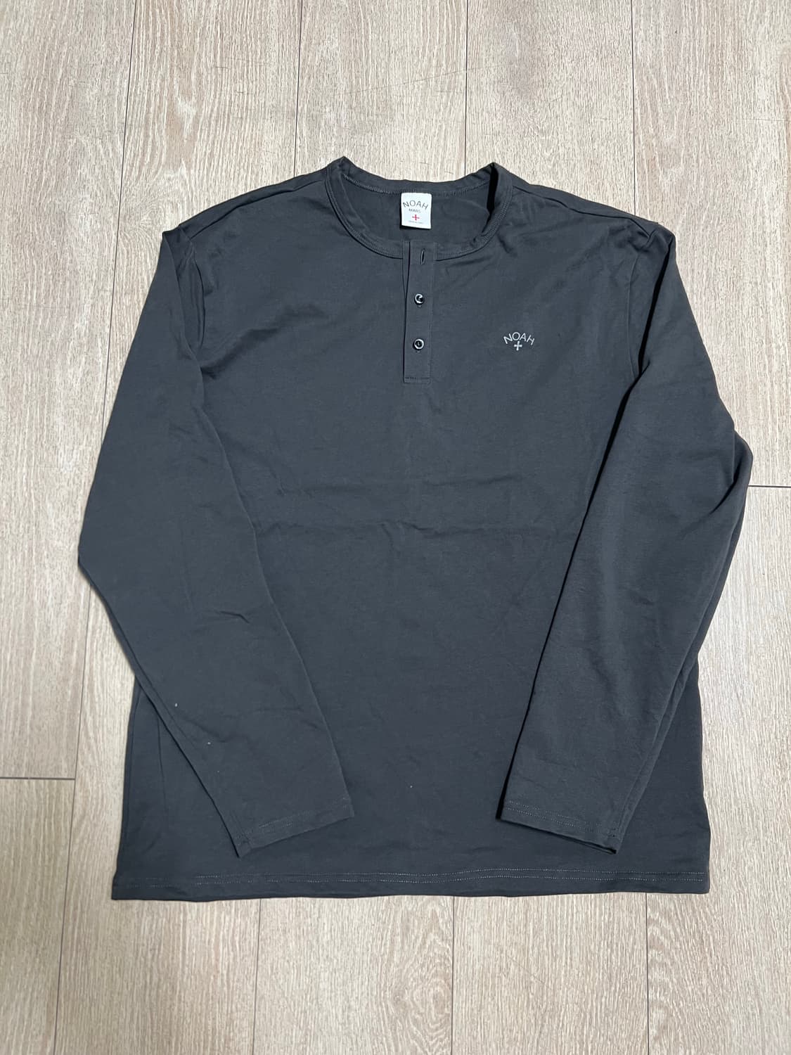 노아 noah 헨리넥 챠콜 L 상품이미지1