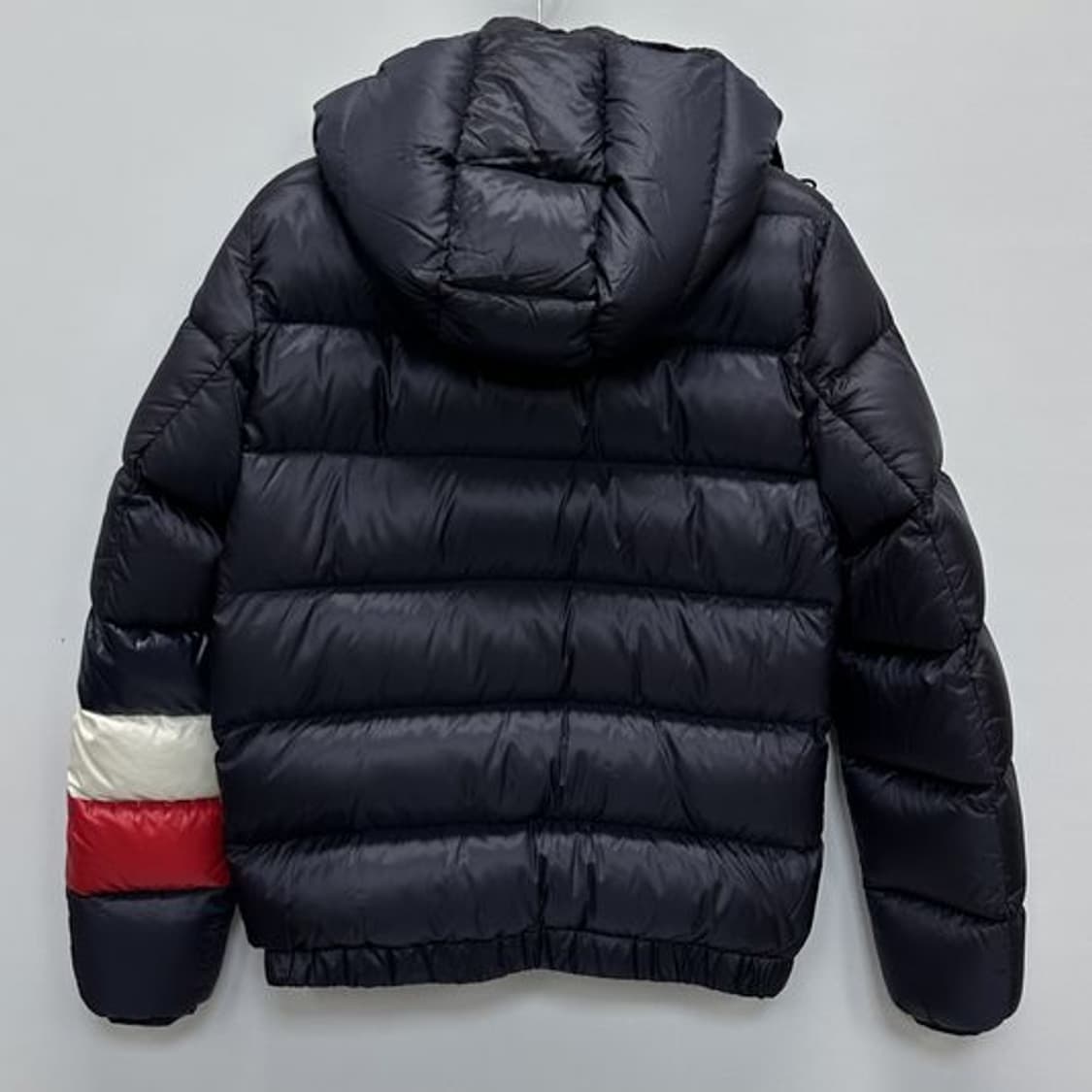 [정품] 몽클레어 트리컬러 나일론 다운패딩  자켓 풀구성품
 상품이미지4