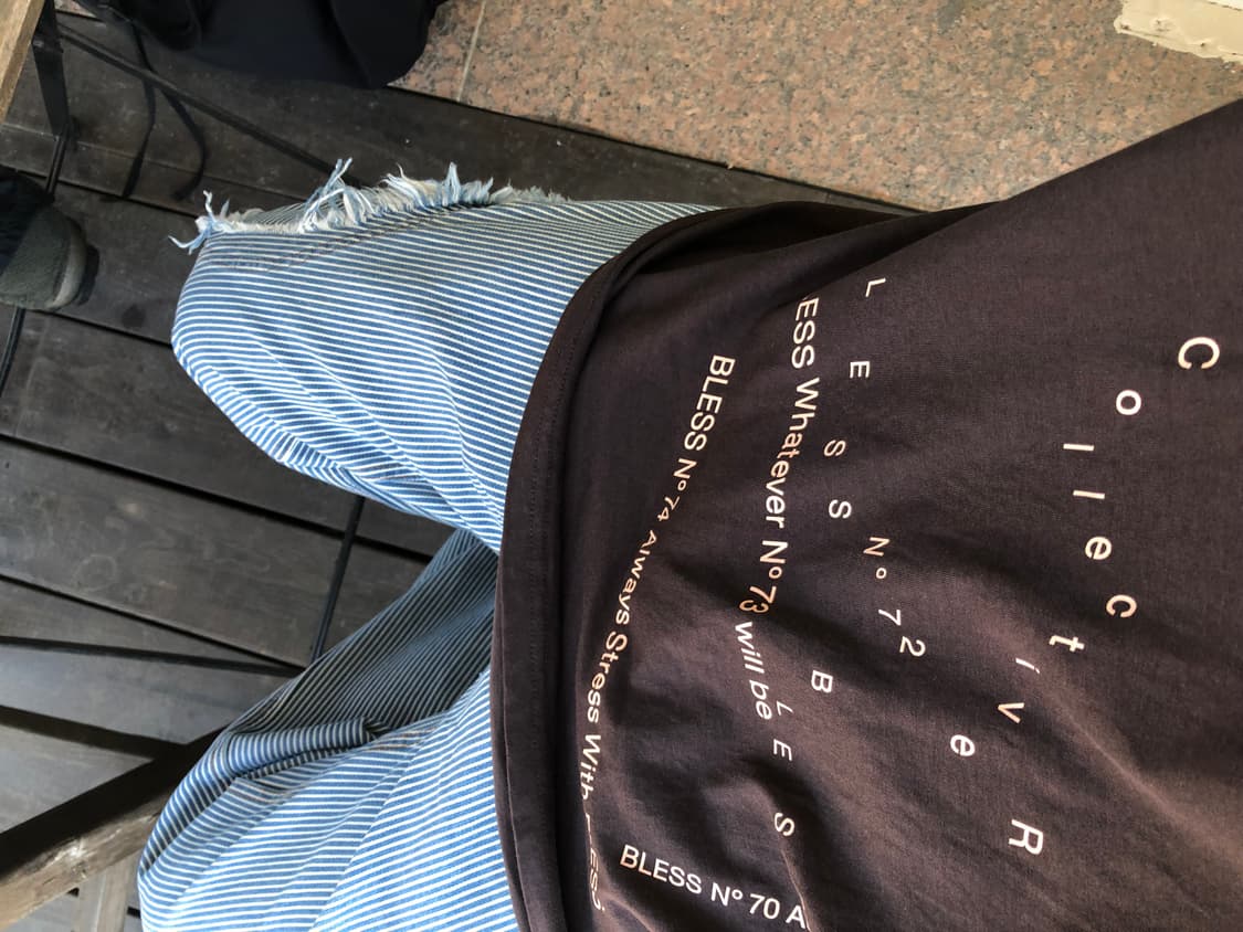 블레스 25주년 멀티 컬렉션 티셔츠 상품이미지1