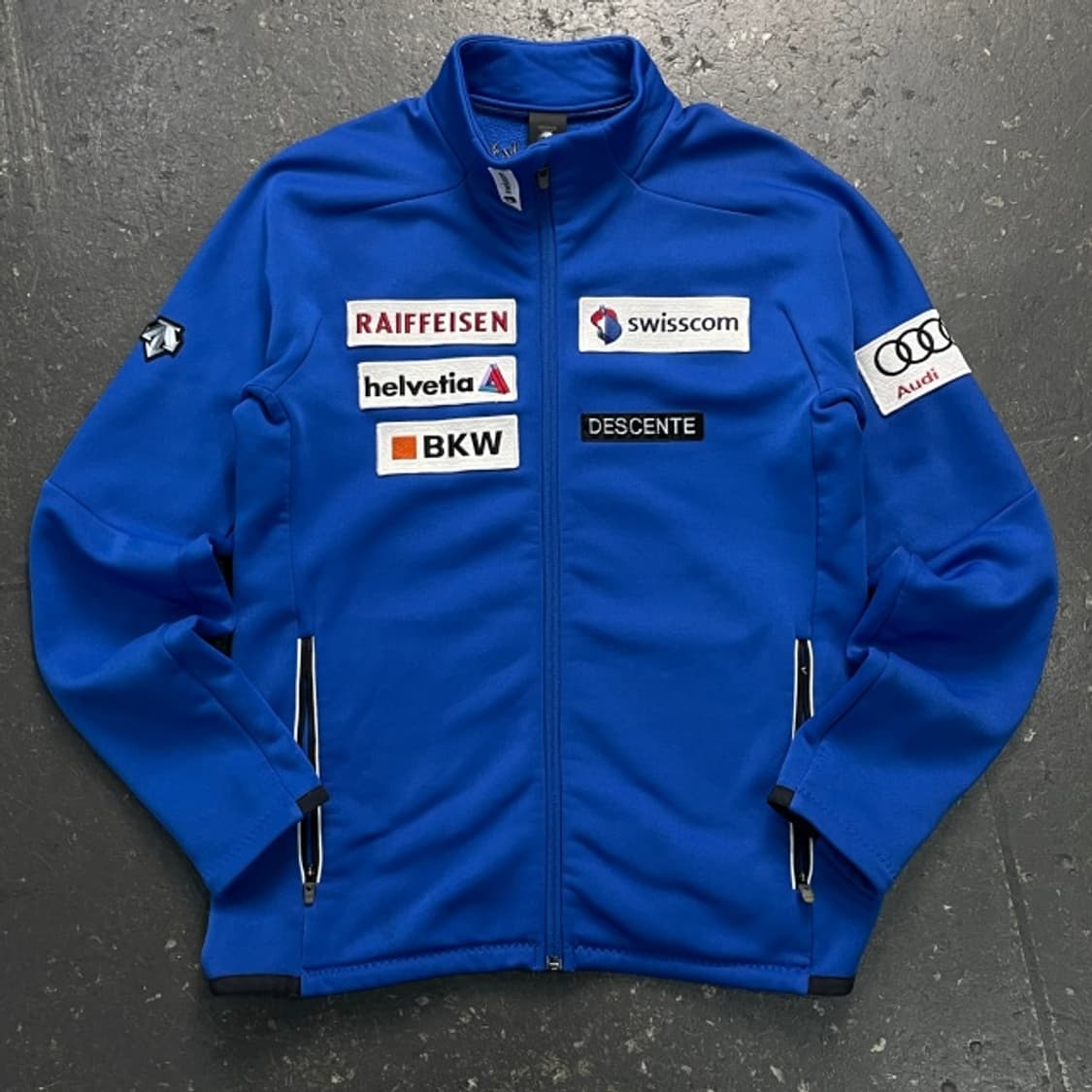 95 데상트 아우디 기모 집업 상품이미지1