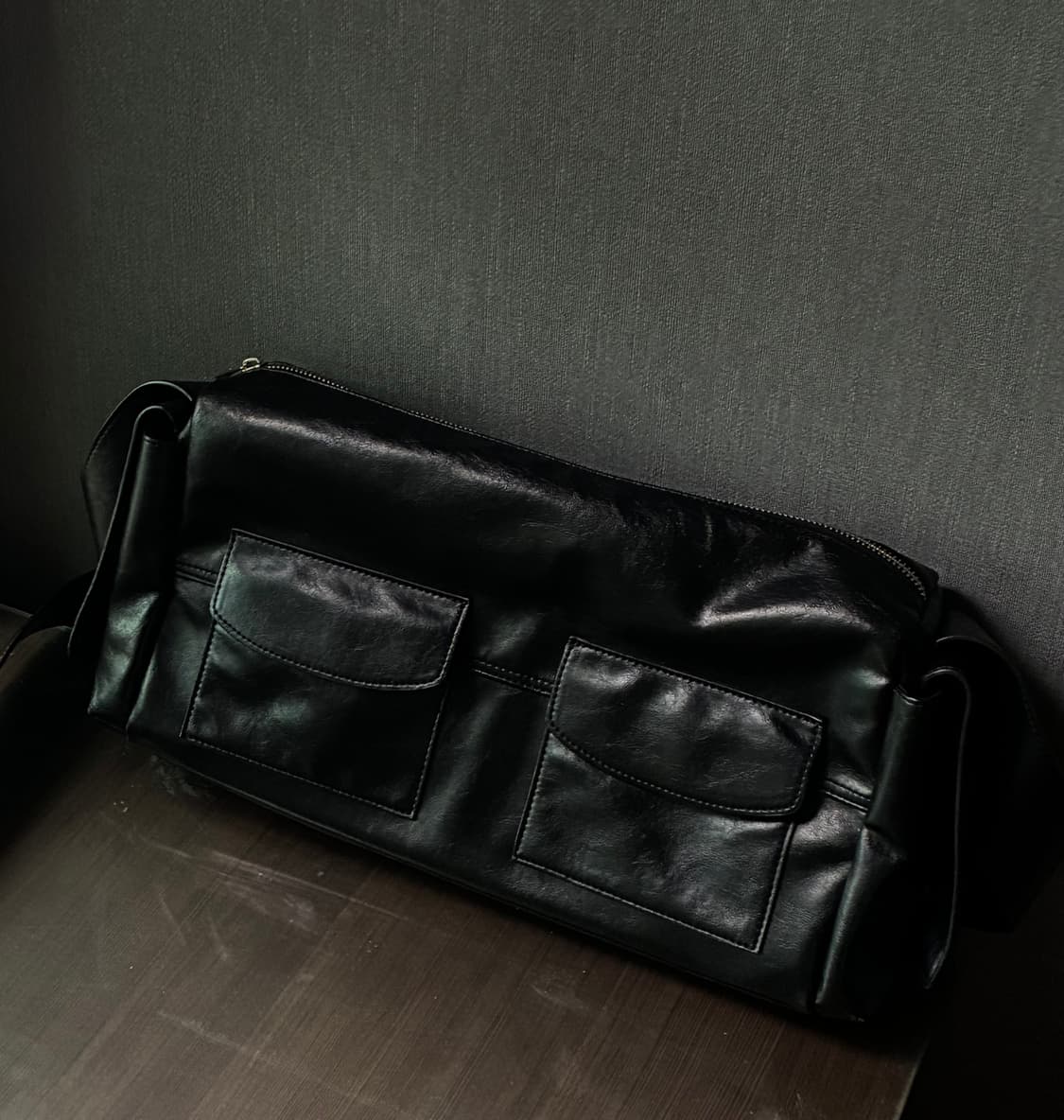 르메르 기어백 ST 맛 레더 가죽 숄더백 판매 상품이미지2