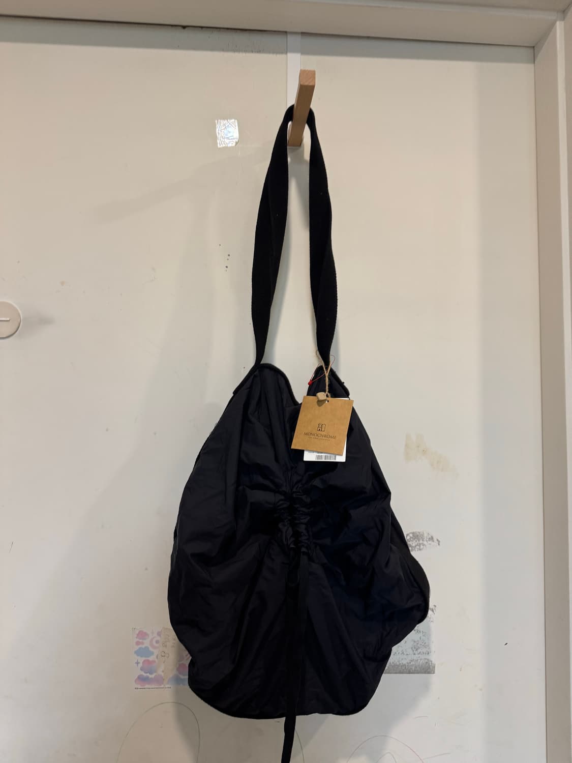 새상품 모노크롬 나일론 동그라미 숄더백 상품이미지1