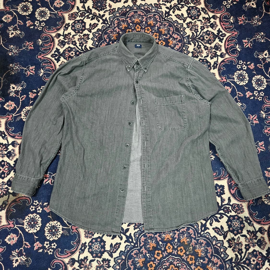 유니클로 버튼다운 흑청 데님 셔츠 L 상품이미지1