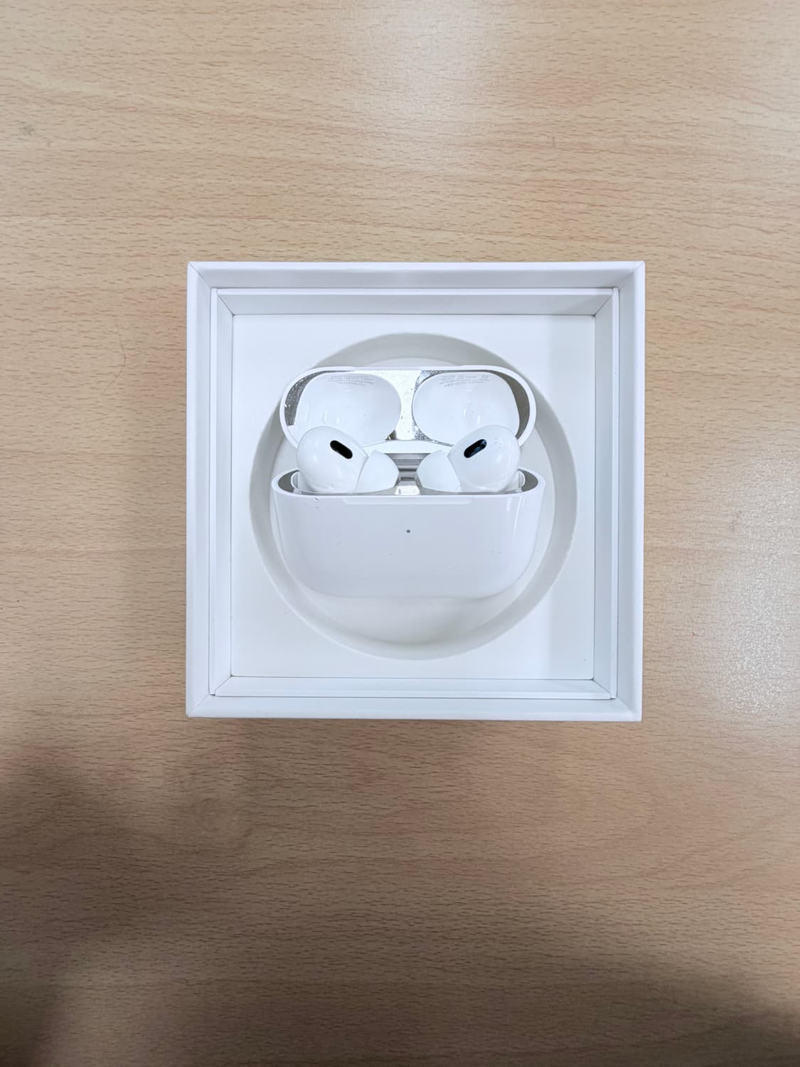 에어팟 프로 2세대 8핀 상품이미지3