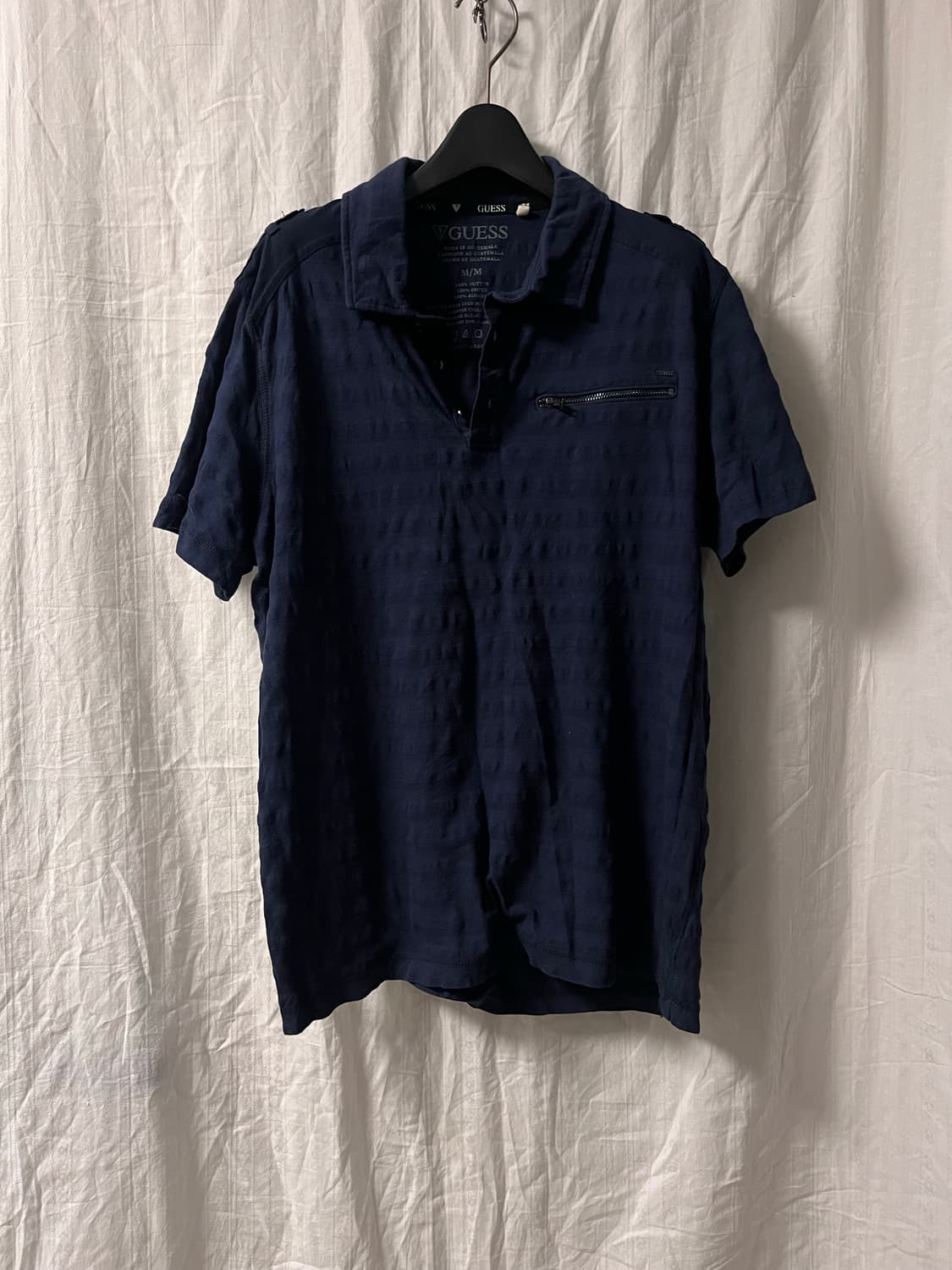 Guess Shoulder Tab Details Polo T-shirt 상품이미지1