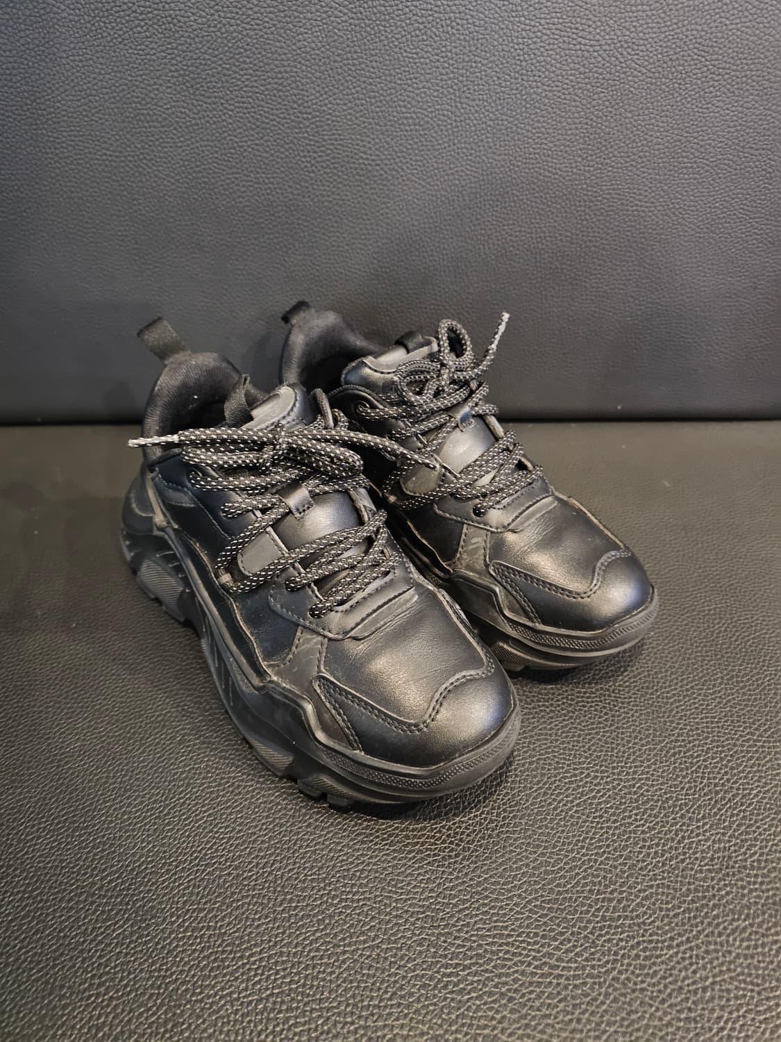 디스커버리 어글리 스니커즈 상품이미지2