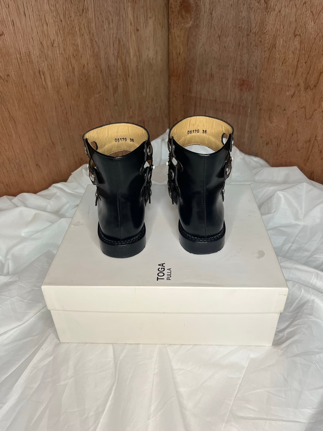 토가 풀라 스터드 발레 스트랩 레더 슈즈 상품이미지4