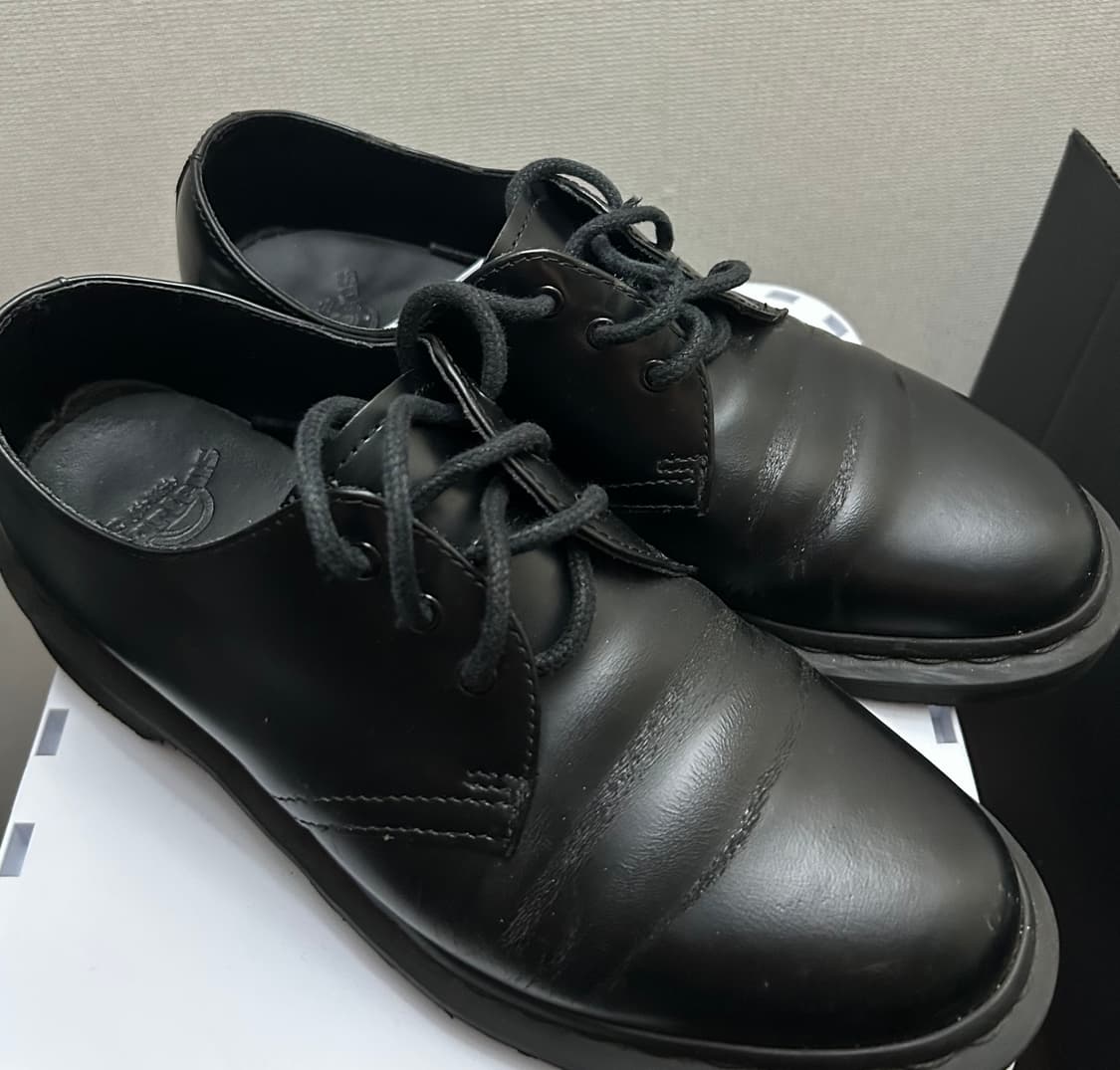 닥터마틴 14345 3홀 더비슈즈 블랙 상품이미지2