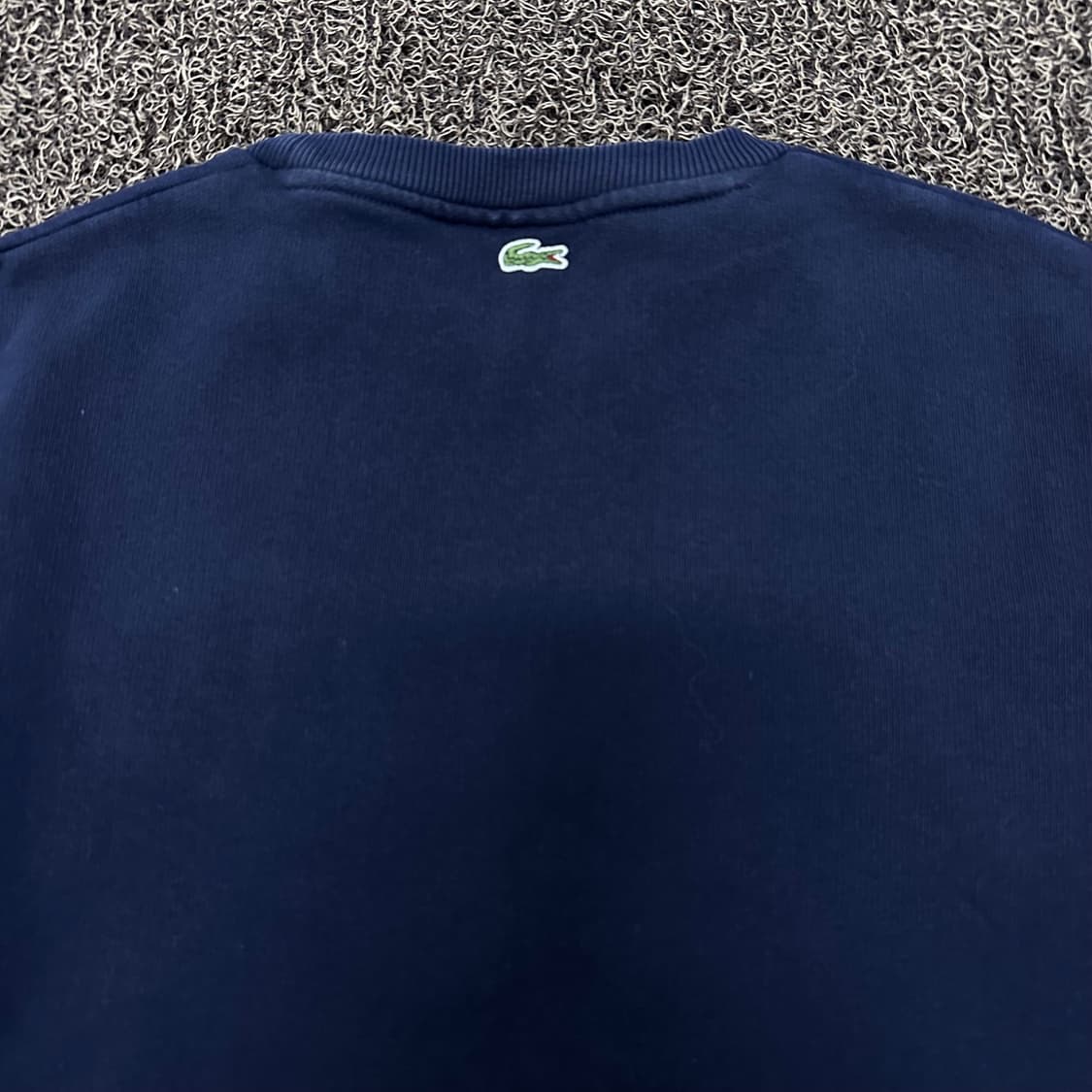 라코스테 여성 기모 크롭 맨투맨 네이비 95사이즈 상품이미지4