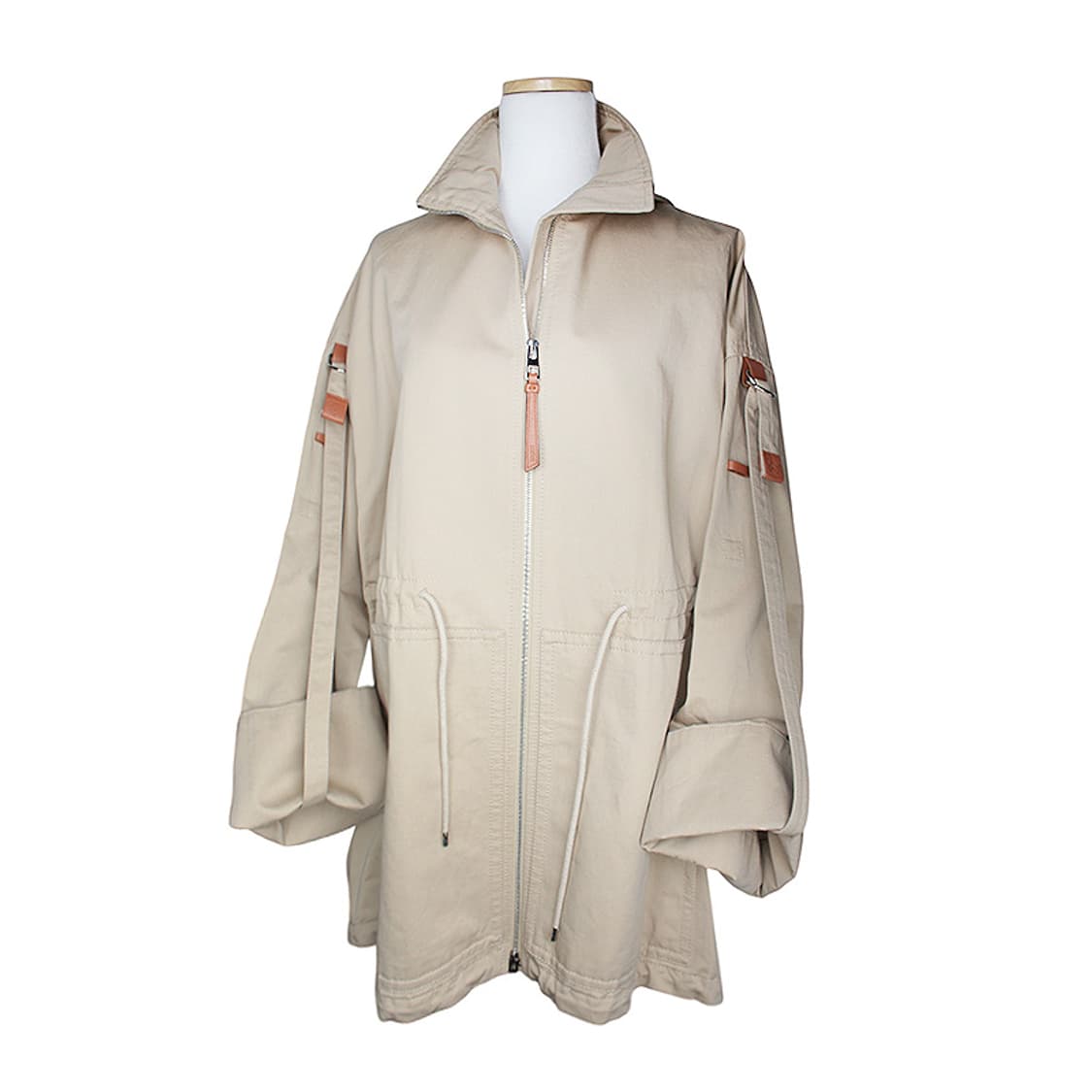 로에베 베이지 야상 자켓 66, 77 상품이미지1