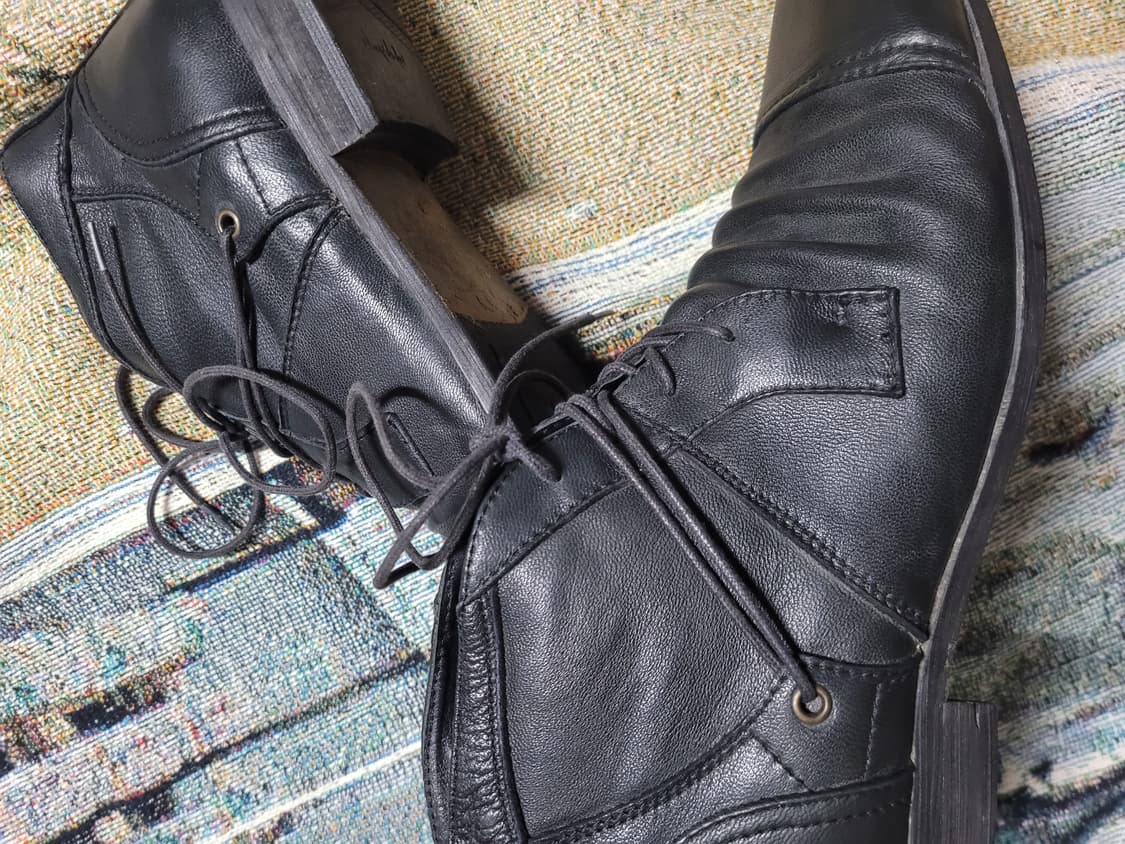 훕데두 레이스 스루 주름가공 레더 부츠 상품이미지4