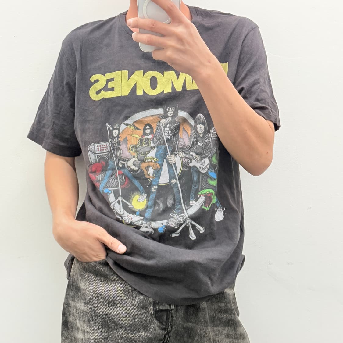 자라 ZARA ROMONES 프린팅 반팔 티셔츠(블랙)  상품이미지1