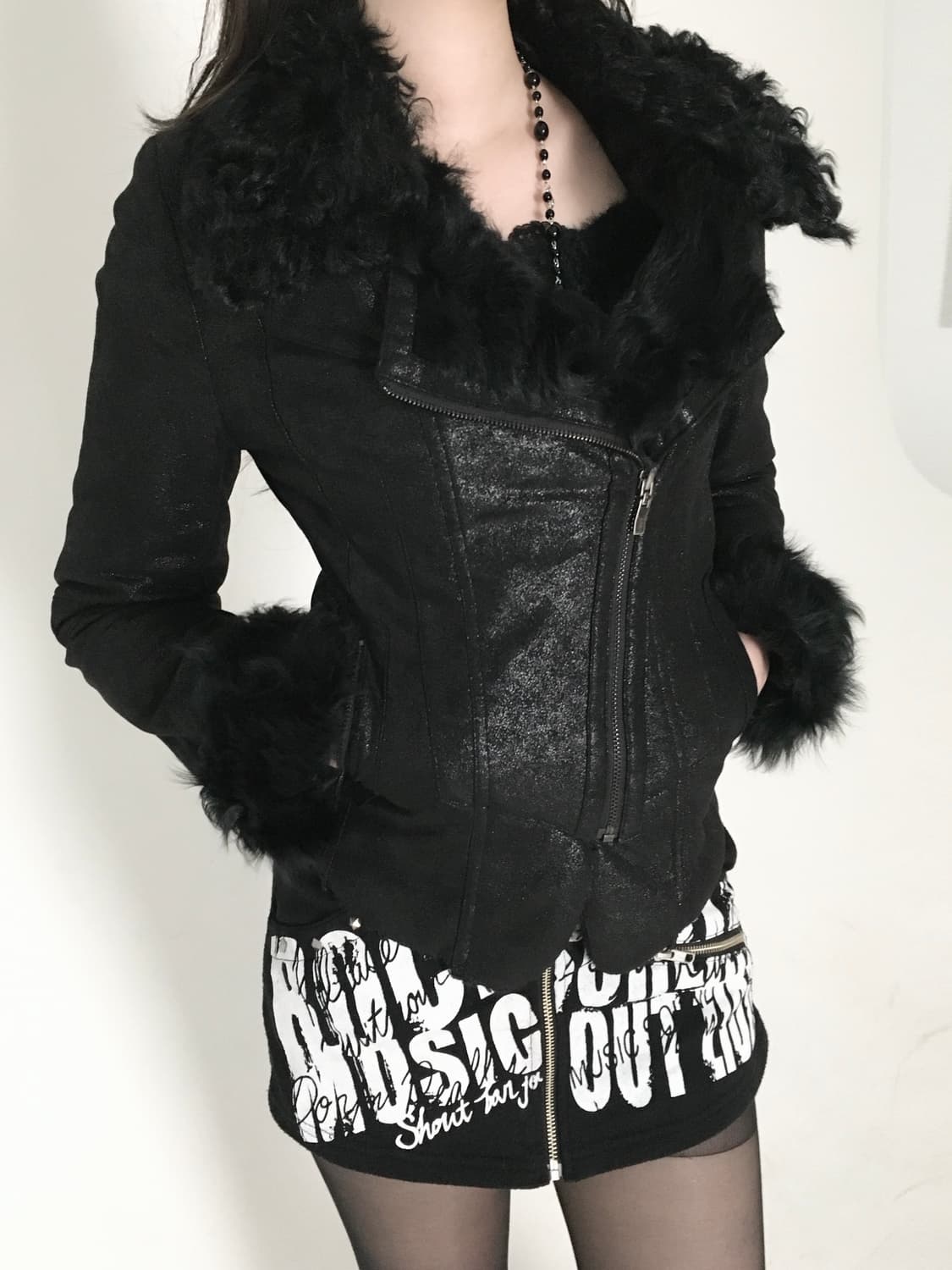 black fur mustang jacket 상품이미지1