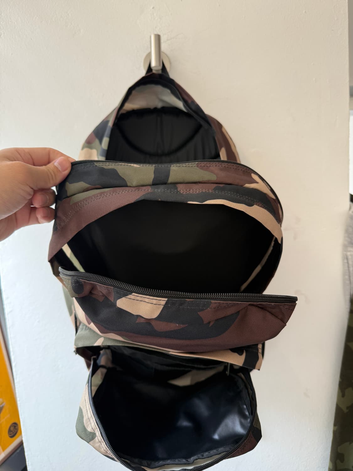 이스트팩 카모 백팩 os 상품이미지2