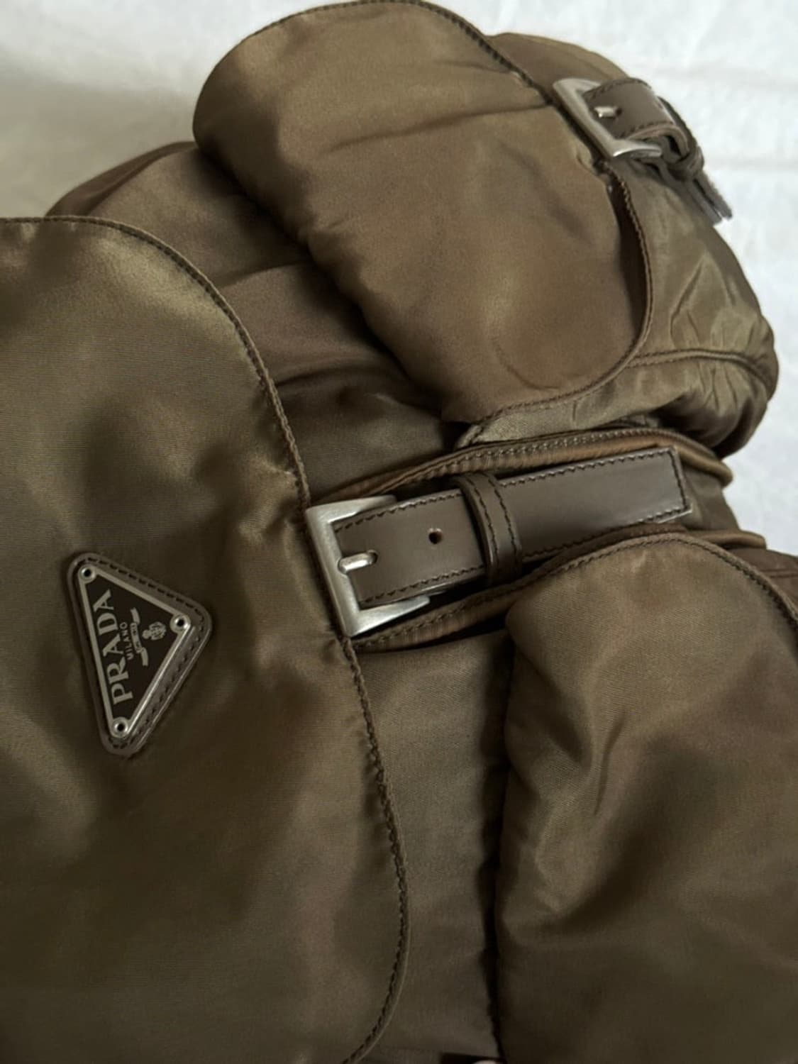 프라다 백팩 카키 상품이미지8