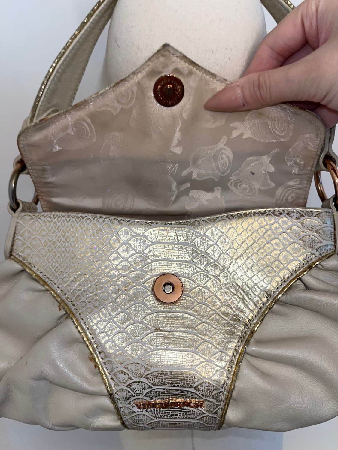 🎉SALE🎉 Vincis bench mini Shoulder bag 상품이미지9