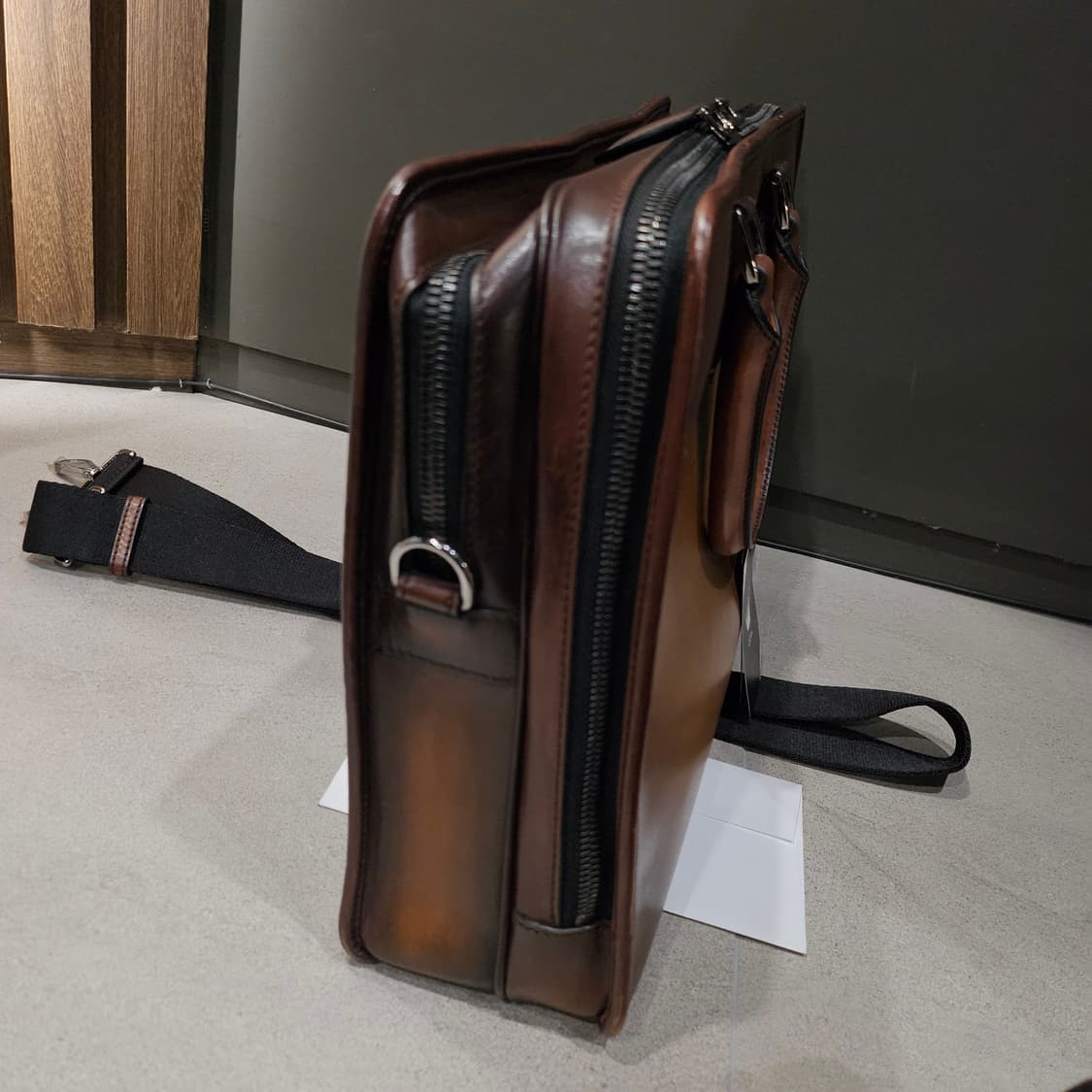 벨루티  네오 베네치아 가죽 크로스 브리프케이스 상품이미지7