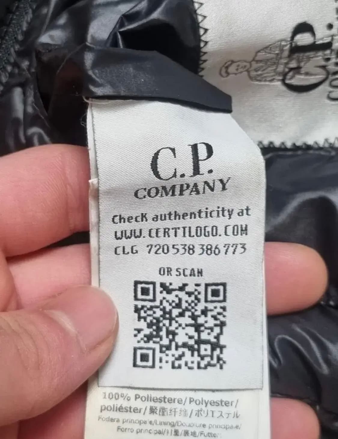 CP컴퍼니 dd쉘 경량패딩 상품이미지5