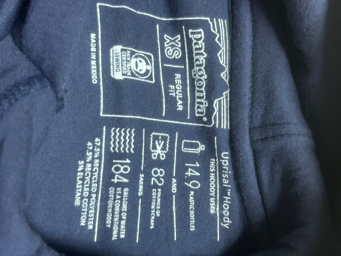 파타고니아 네이비 후드티 xs 상품이미지4