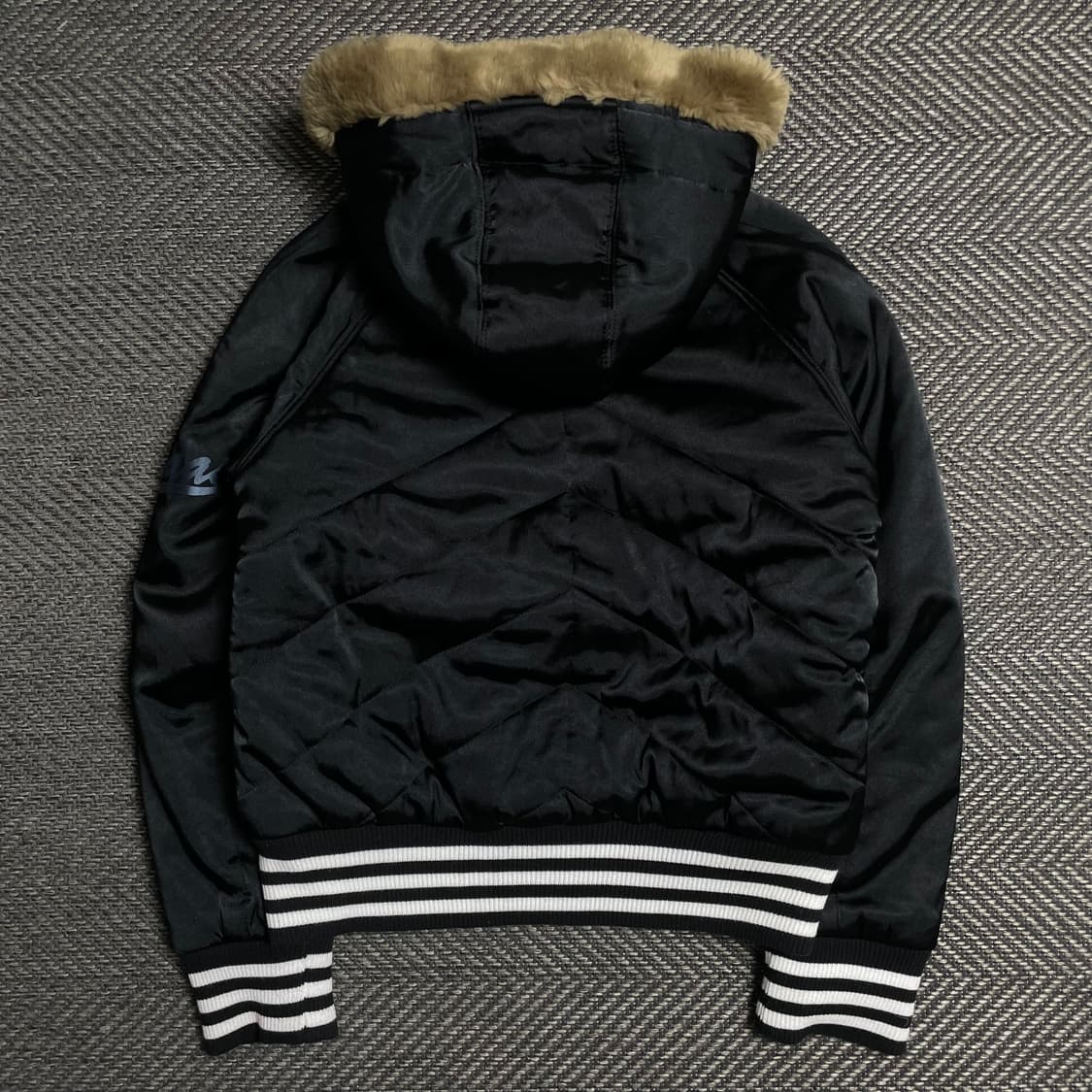 아디다스 y2k 크롭 퍼 패디드 후드 점퍼o 5379 상품이미지5