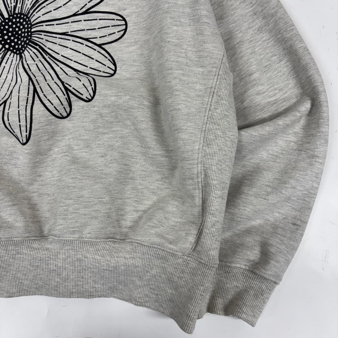 마르디 메크르디 맨투맨 상품이미지5